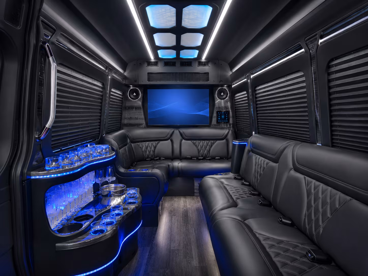 shift change and manufacturing shuttle buses in mckinney texas